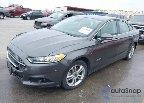 2016 Ford Fusion Energi Titanium from USA, damaged, VIN 3FA6P0SU3GR270538